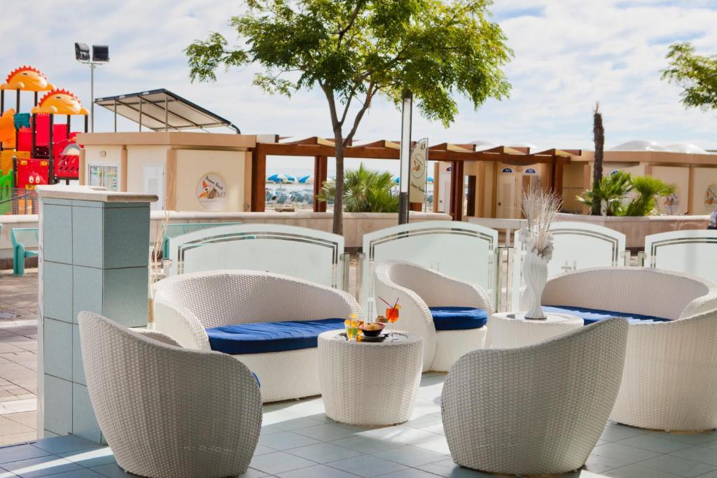 Hotel Foschi-Peninsula Bellaria-Igea Marina Rum bild